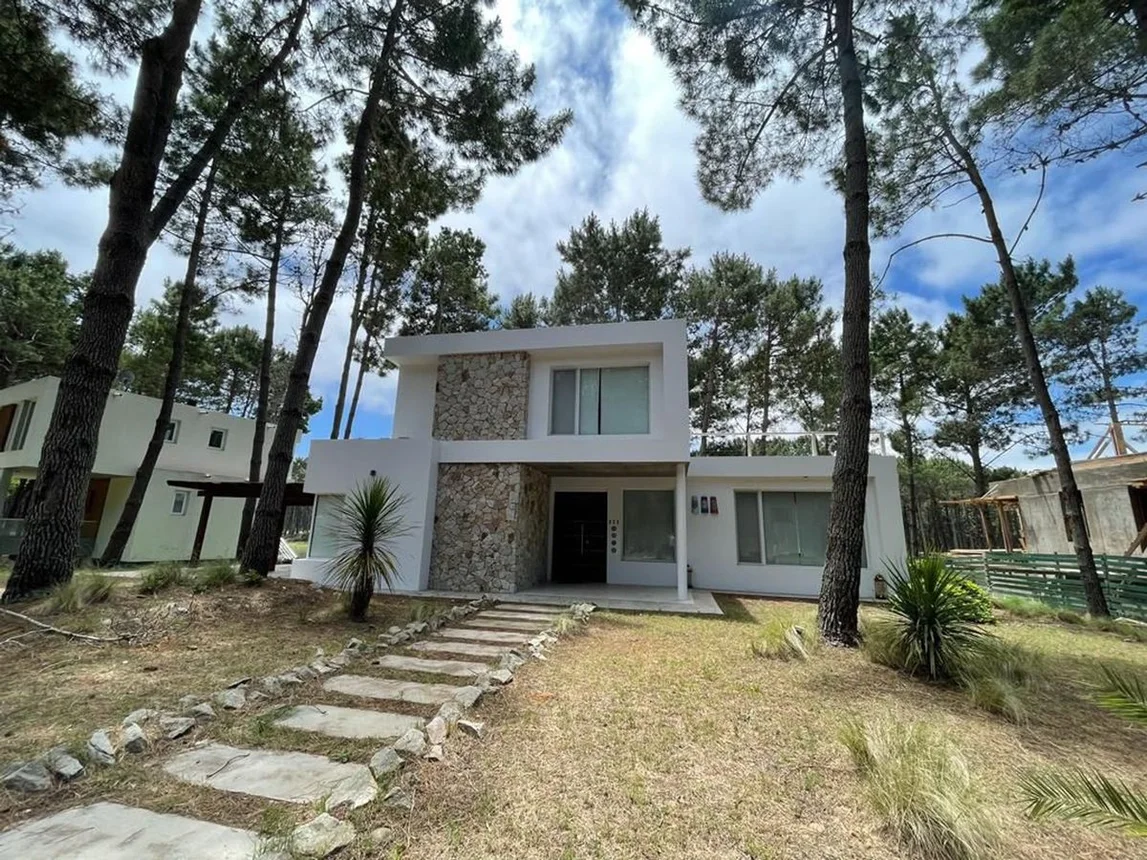 Venta casa villa robles fondo laguna barrio ii 573, foto 2