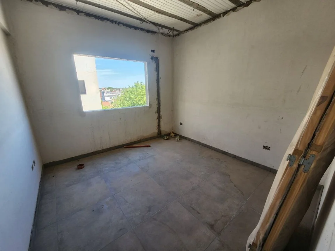 Departamento en venta en Villa Luzuriaga, foto 5