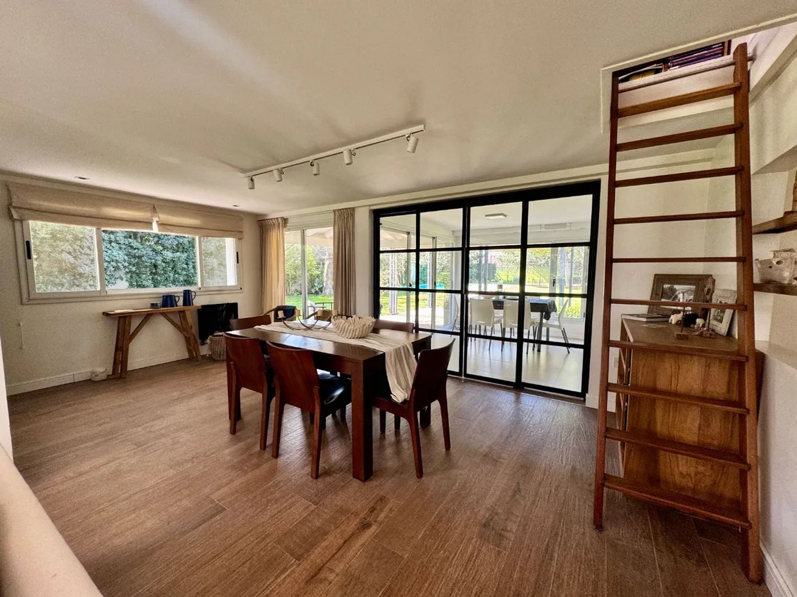 Casa de 5 ambientes en venta en Manuel B. Gonnet, 490 E/ 17 y 18 2200, foto 4