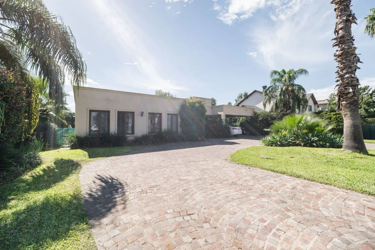 Casa en venta en Funes, foto 2