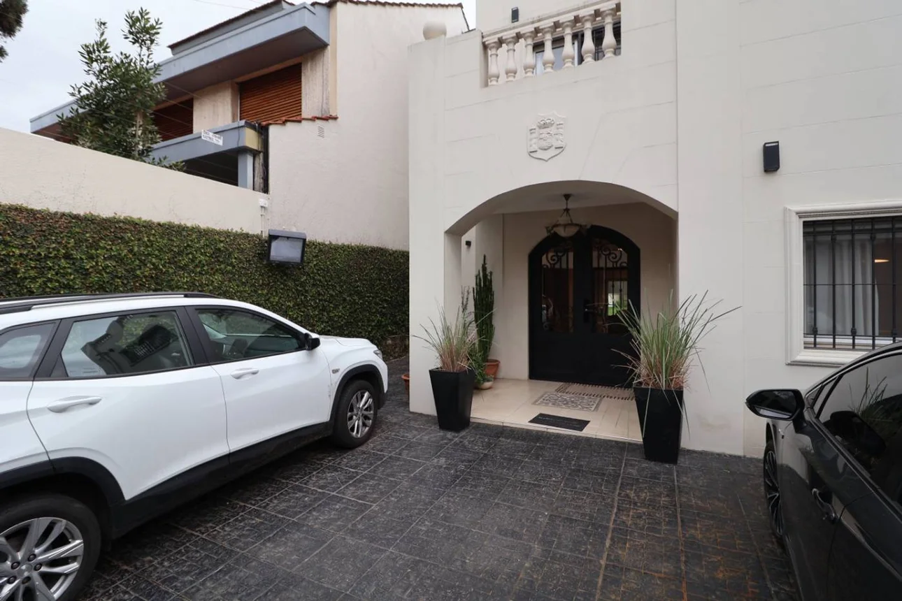 Casa en venta vicente lópez con pileta quincho, foto 2