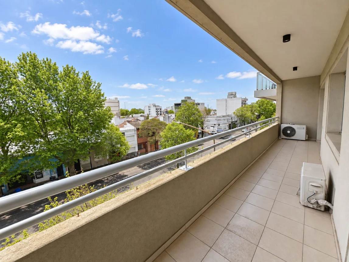 Departamento de 4 ambientes en venta en La Plata, 7 Entre 68 y 69 1700, foto 2