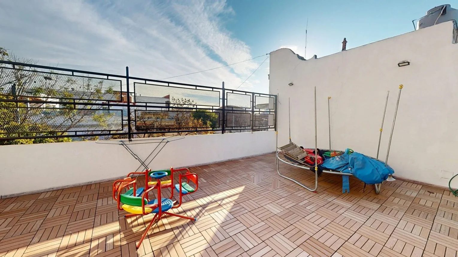 Casa tríplex de 5 ambientes en venta en Parque Chacabuco, Senillosa 1900, foto 2