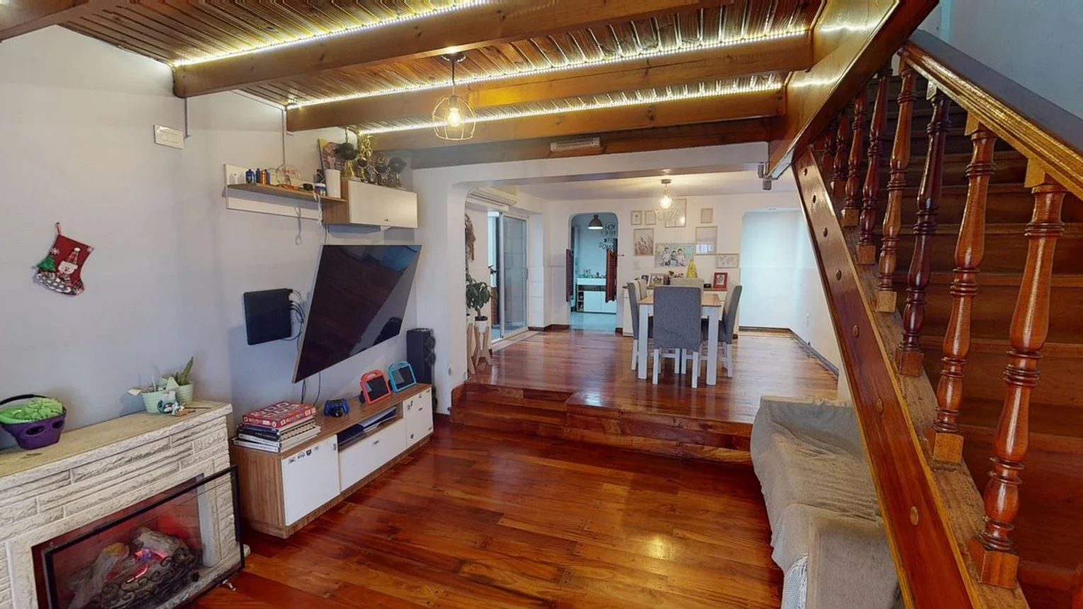 Casa tríplex de 5 ambientes en venta en Parque Chacabuco, Senillosa 1900, foto 5