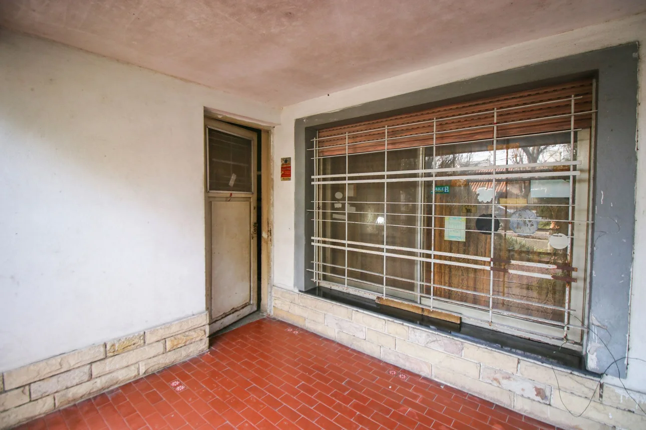 Venta casa 3 ambientes a refaccionar - z. adrogue, foto 2