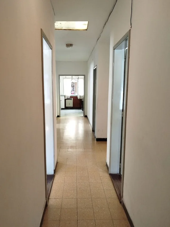 Casa de 4 ambientes en venta en Ciudad Jardín, Año 1852 2800, foto 2