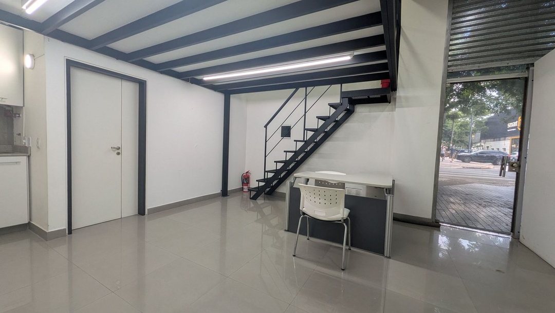 LOCAL EN VENTA EN VILLA DEVOTO ZONA SHOPPING