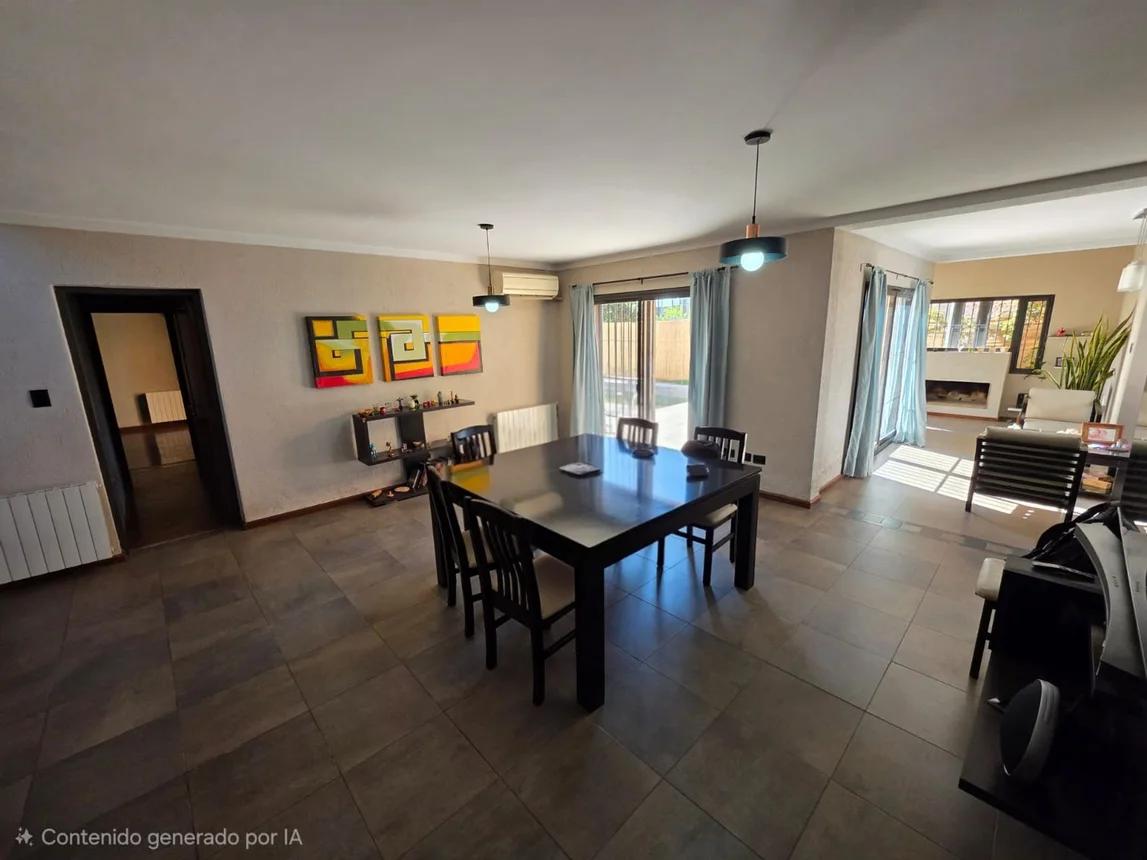 Casa en venta en Guaymallén, foto 4