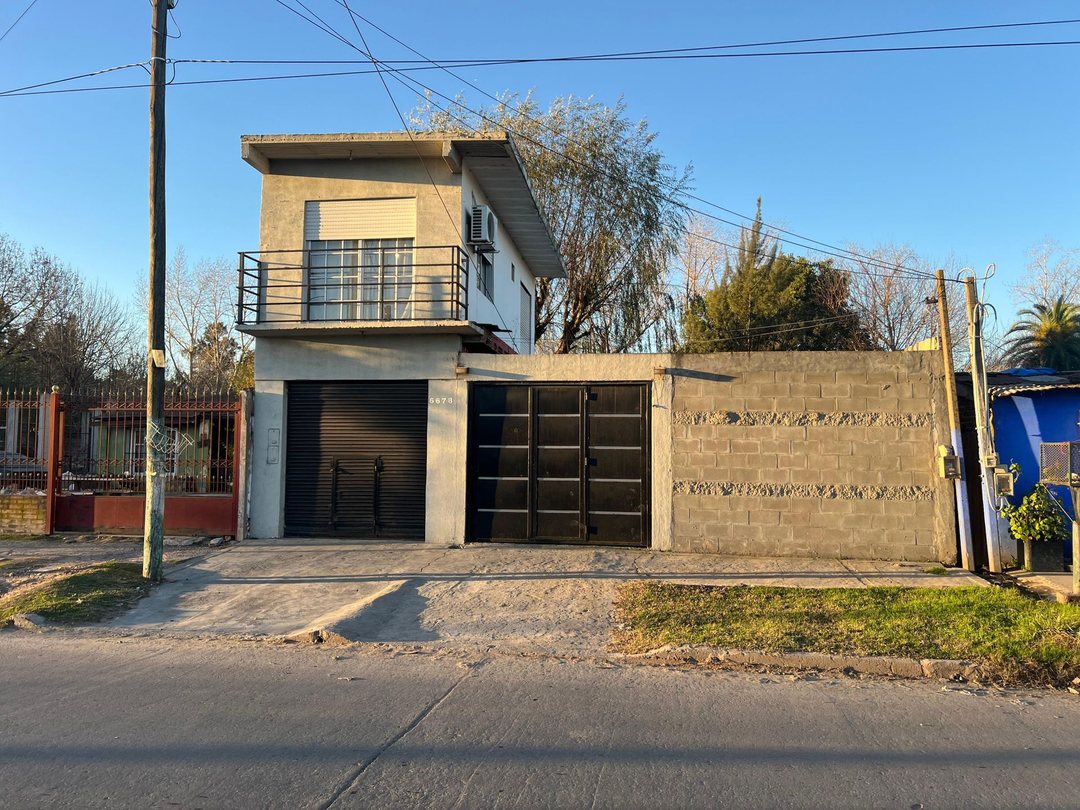 Casa en venta 2 ambientes en Leopardi 6600, Gonzalez Catan, La Matanza, Buenos Aires