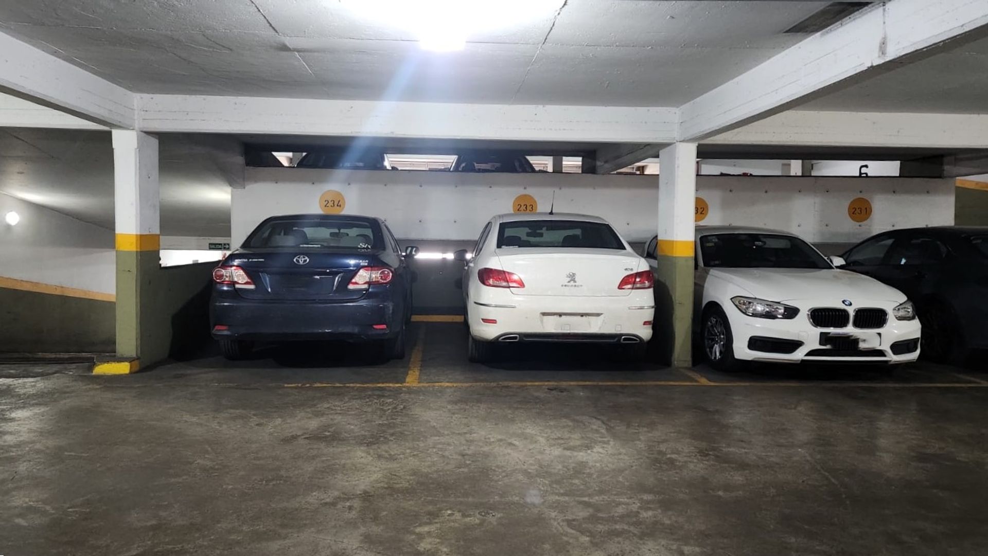 VENTA COCHERA CUBIERTA FIJA RETIRO EXP BAJAS