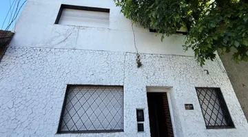 CASA VENTA DOS PLANTAS A RECICLAR