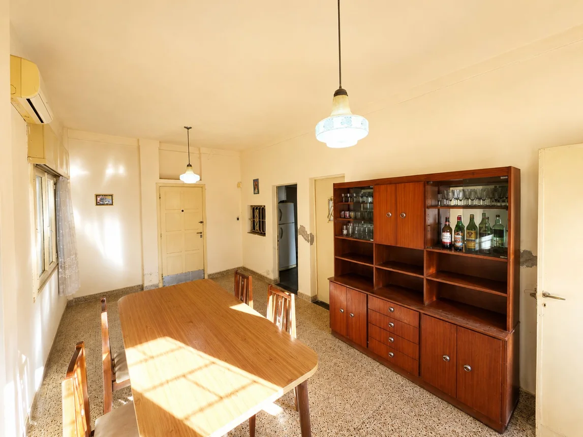 Casa en venta en Caseros, foto 2