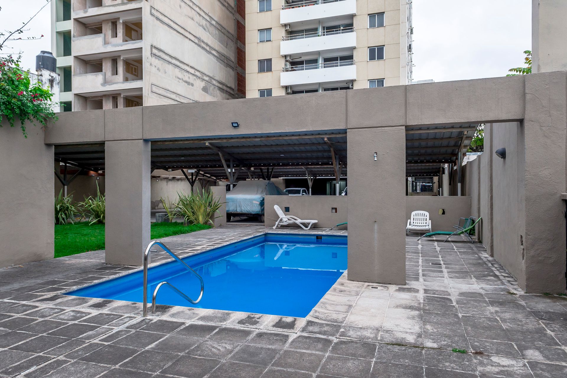 VENTA/PERMUTA DEPTO C/PILETA/COCHERA APTO CREDITO — foto 2