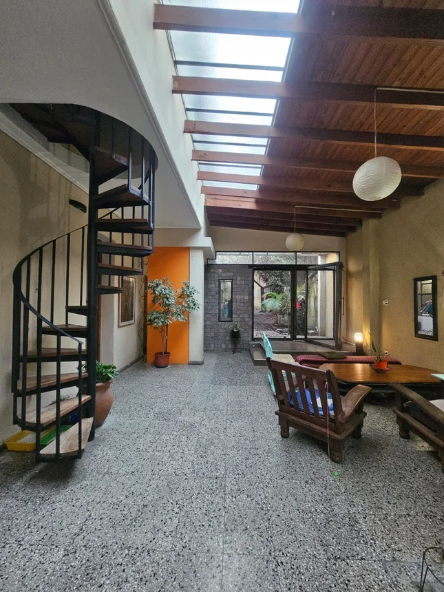 Casa de 7 ambientes en venta en Floresta, Morón 4700, foto 2