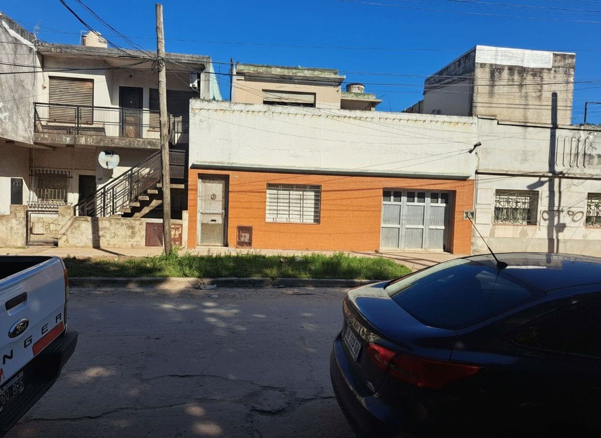 Foto 32 — VENTA CASA 3 AMBIENTES COCHERA BERNAL CON TERRAZA