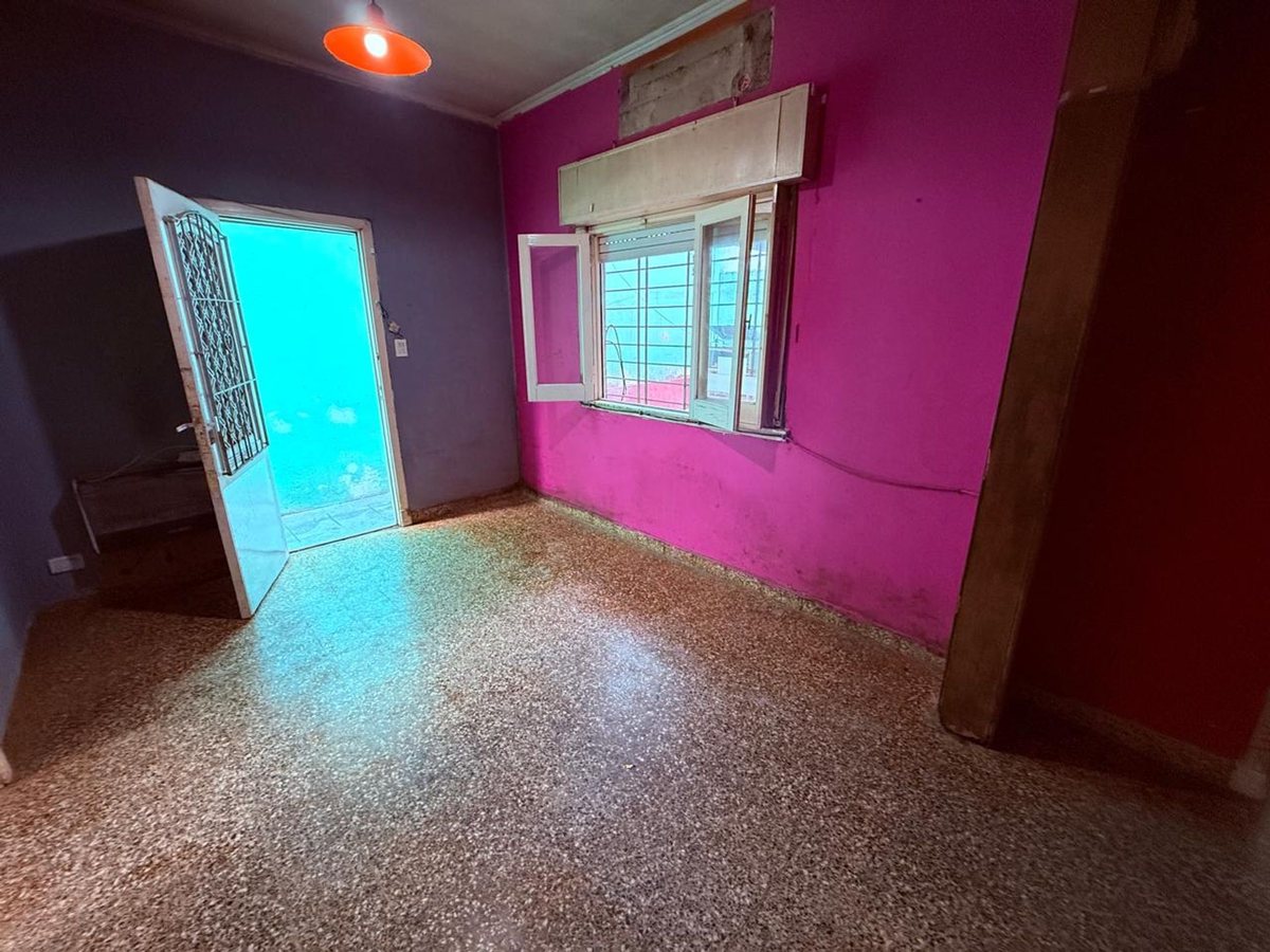Foto 5 — VENTA CASA 3 AMBIENTES COCHERA BERNAL CON TERRAZA