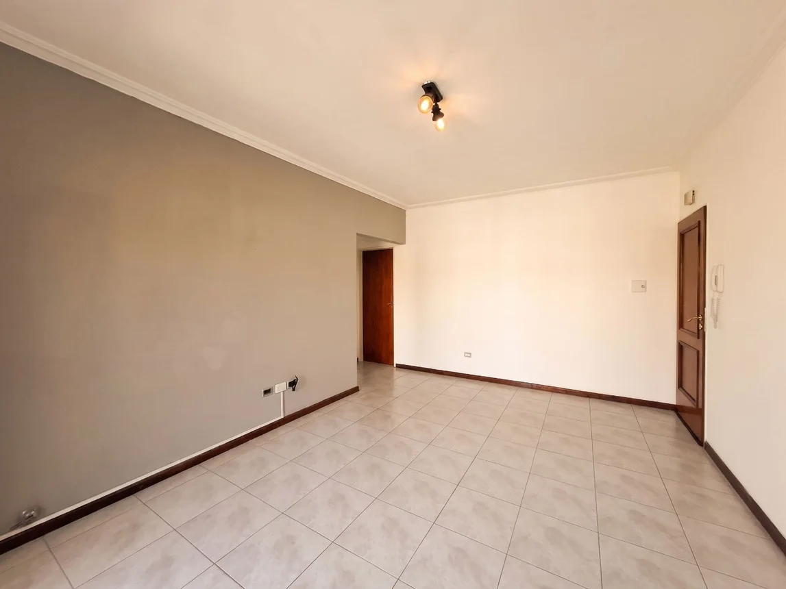 Departamento de 3 ambientes en venta en Lomas del Mirador, Liniers 1000, foto 3