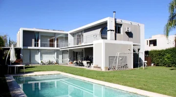 casa moderna hormigon con increible vistas