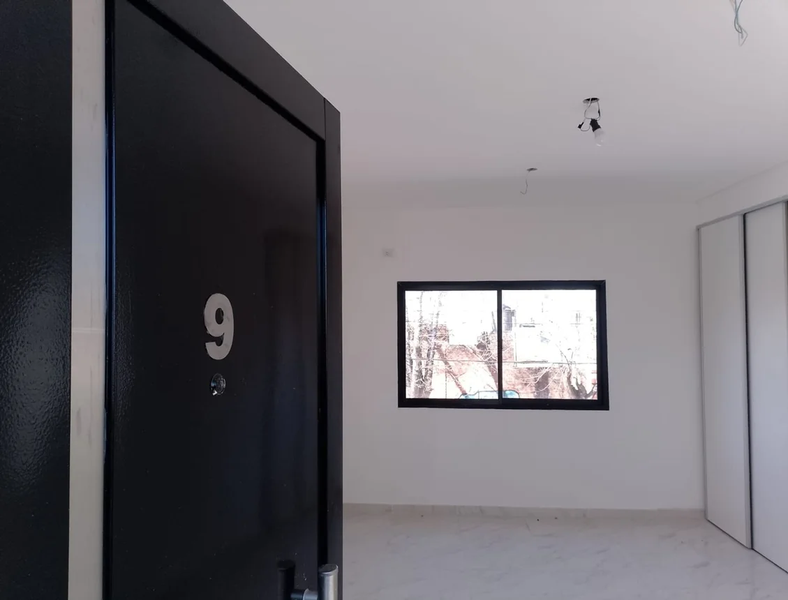 Monoambiente en alquiler en Lomas de Zamora, Olazábal 100