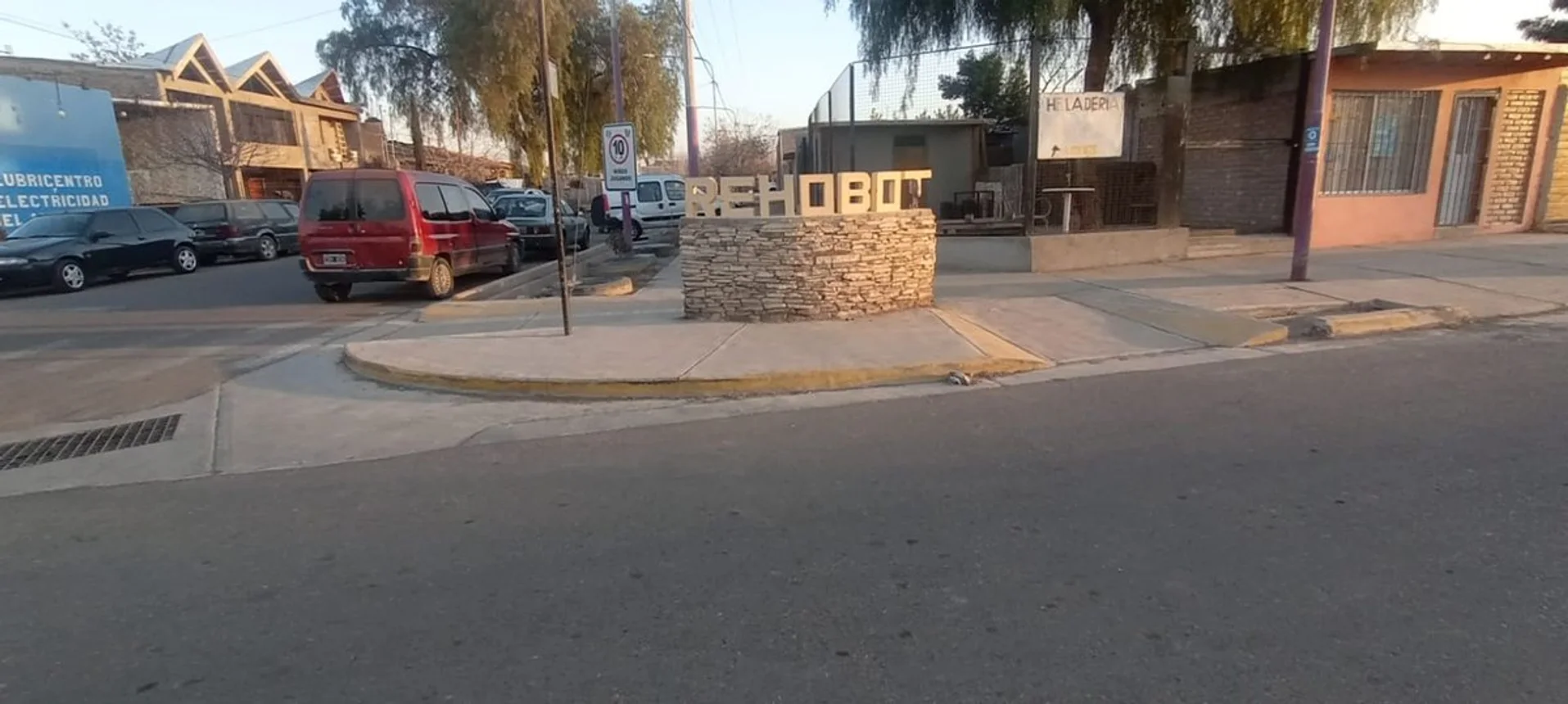 Casa de 4 ambientes en venta en Guaymallén, Grifoulier 0, foto 3