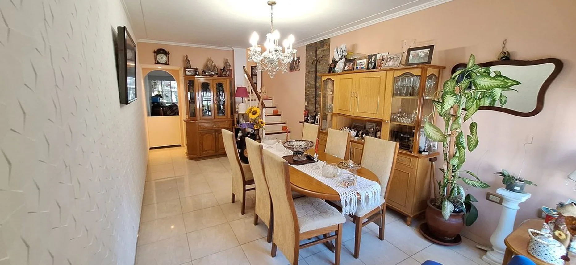 Casa tríplex de 4 ambientes en venta en Villa Luzuriaga, Cervantes 2100, foto 2