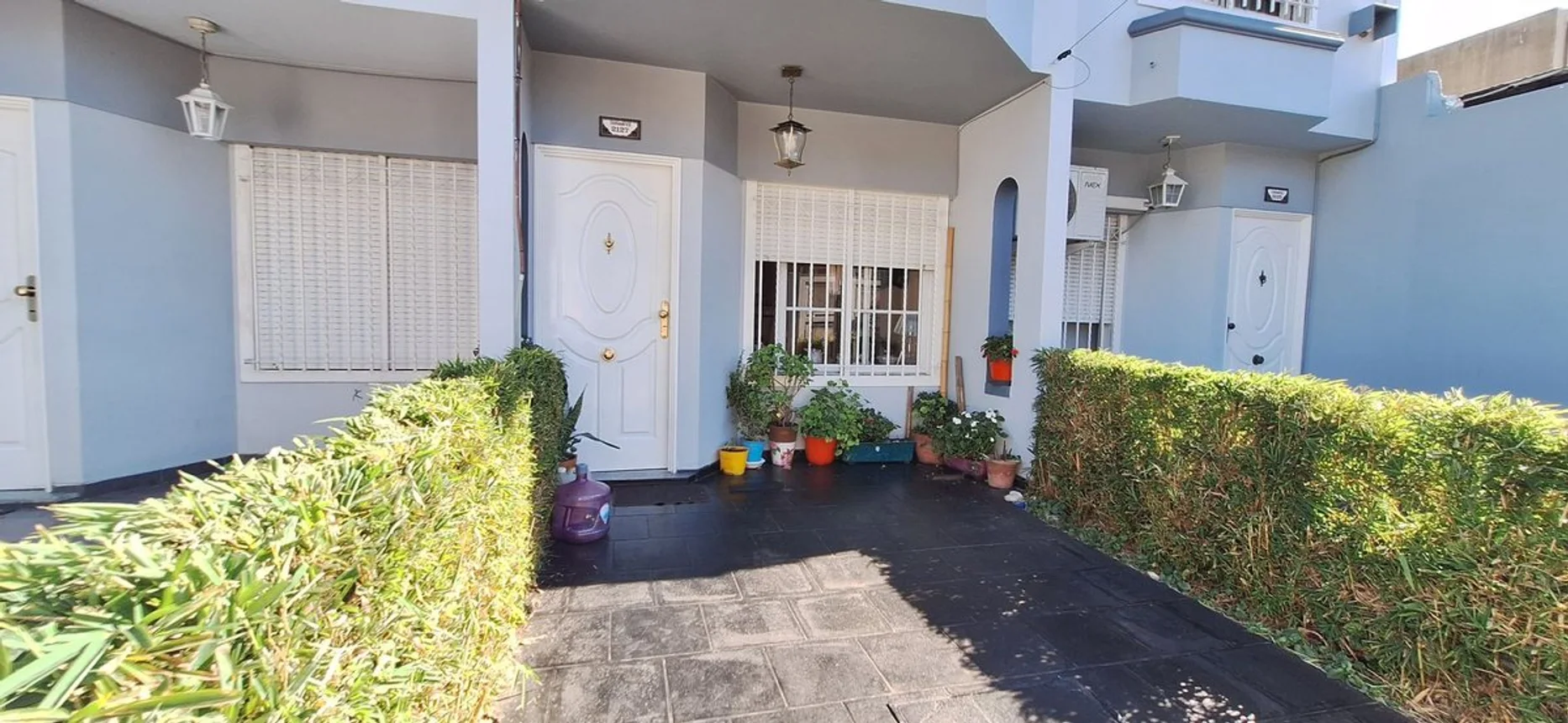 Casa tríplex de 4 ambientes en venta en Villa Luzuriaga, Cervantes 2100, foto 3