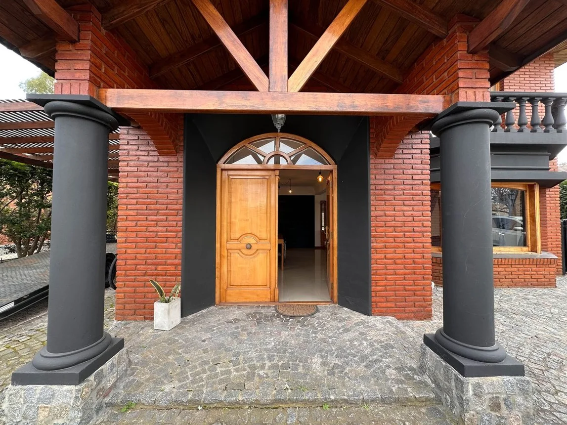 Casa de 5 ambientes en venta en Pilar, Las Glicinas y los Jazmines 1600, foto 3