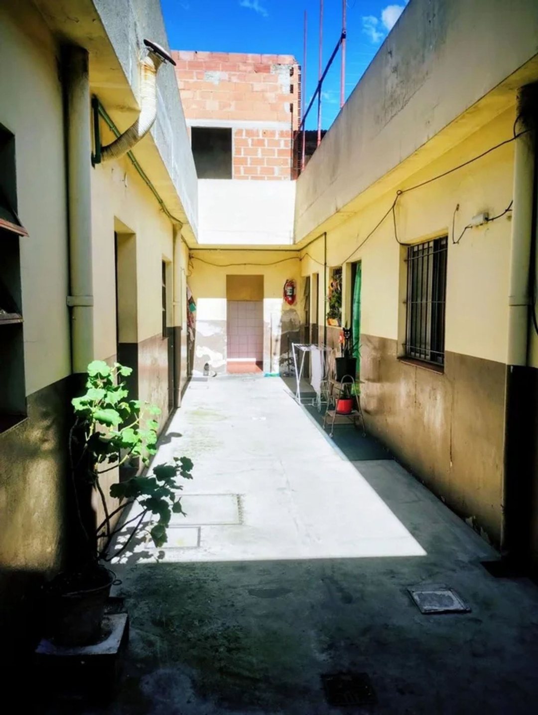 OPORTUNIDAD! VENTA CASA+ LOCAL+ HOTEL FAMILIAR