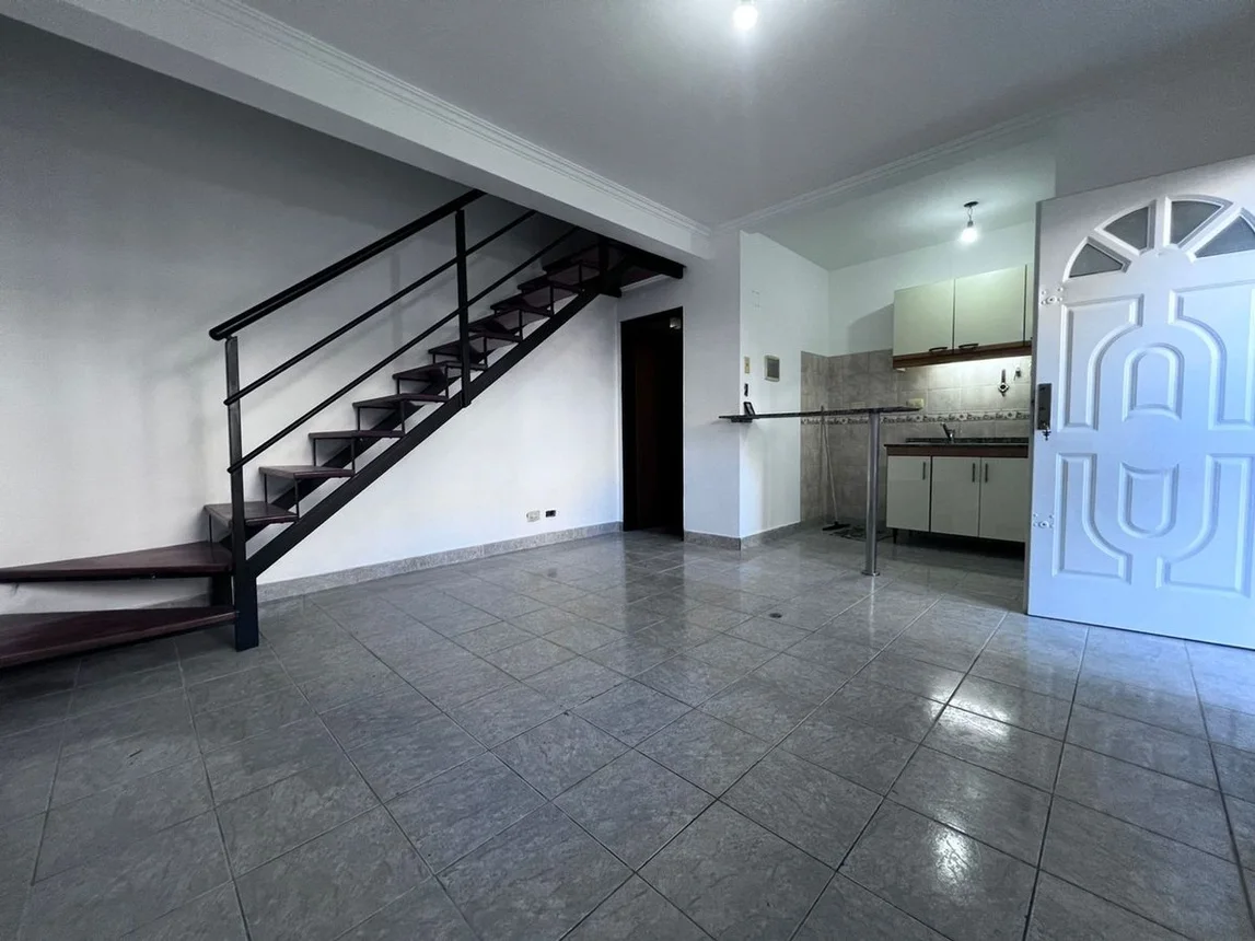 PH de 3 ambientes en venta en Lanús Oeste, Pilcomayo 2300, foto 2