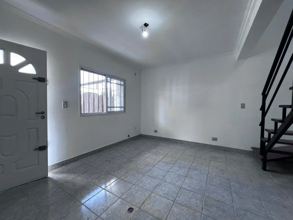 PH de 3 ambientes en venta en Lanús Oeste, Pilcomayo 2300