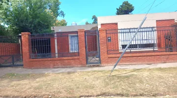 VENTA CASA 4 AMBIENTES EN VIRREY DEL PINO