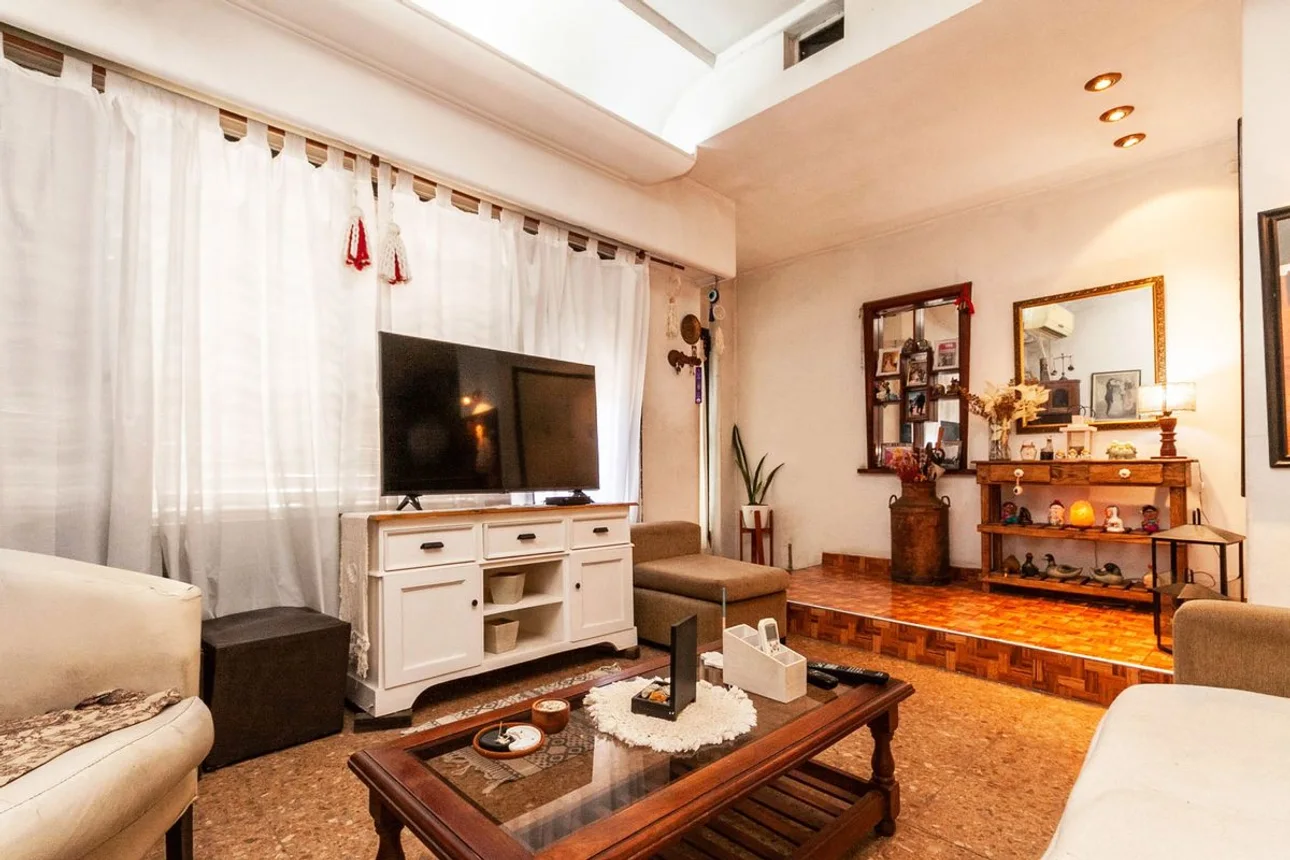 Casa de 4 ambientes en venta en Lanús Este, Tucumán 1400, foto 2