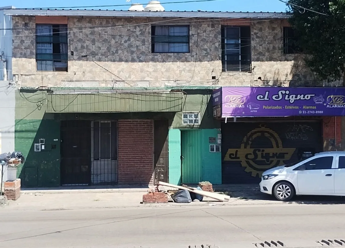 PH de 6 ambientes en venta en Morón, Avenida Eva Perón 3500