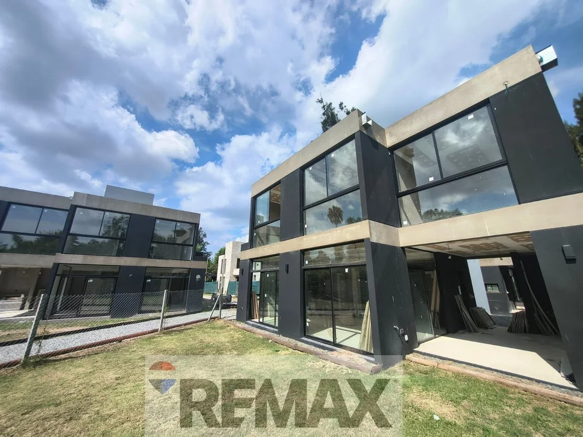 Casa en venta en Moreno, foto 2