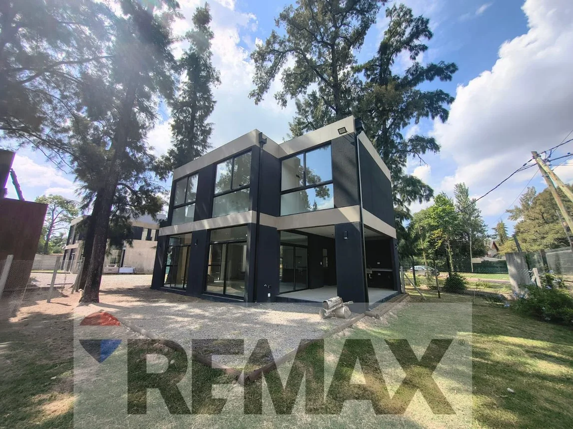 Casa en venta en Moreno