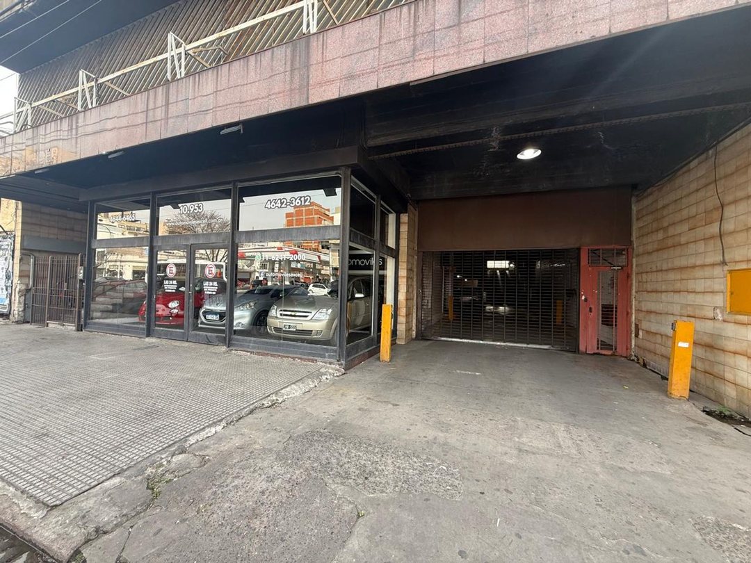 Venta cochera fija y cubierta Liniers