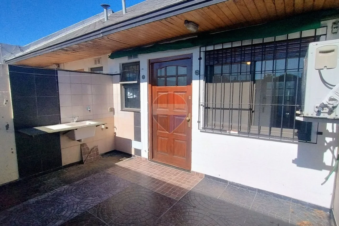 PH de 2 ambientes en venta en Quilmes, Tucumán 1200, foto 2