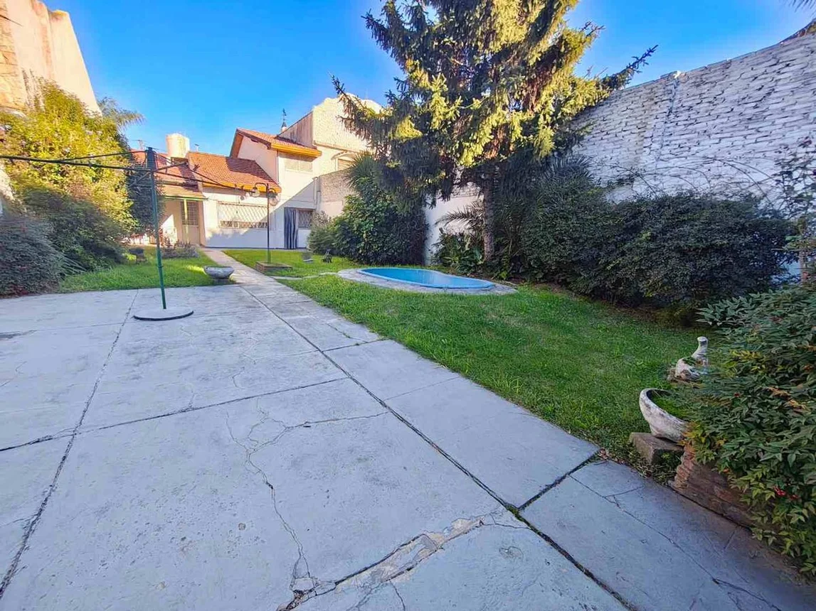 Casa en venta en Ramos Mejía, foto 3