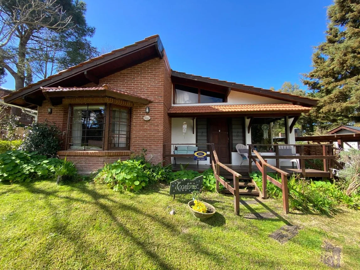 Casa de 3 ambientes en venta en Pinamar, Robinson Crusoe 900