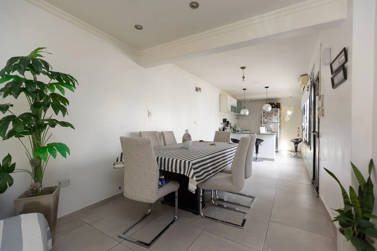 Casa de 5 ambientes en venta en Ciudad Jardín, Libertad 2600, foto 4