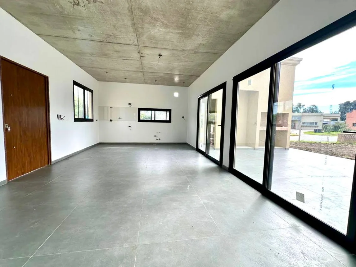 Casa en venta en Pilar, foto 4