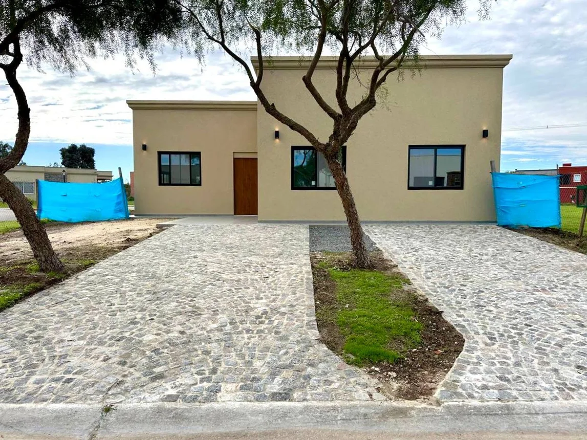 Casa en venta en Pilar