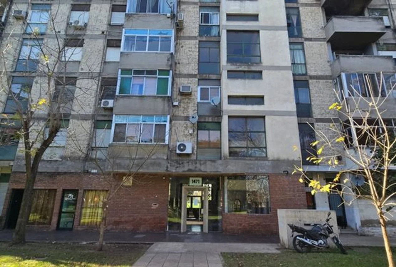 Dúplex de 3 ambientes en venta en Villa Tesei, Avenida Gobernador Vergara 1400, foto 2