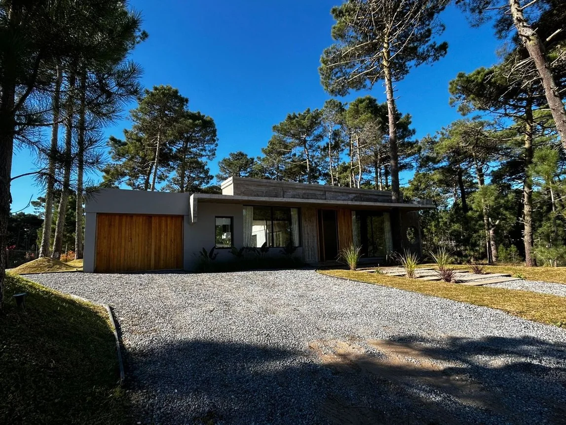 Venta casa 4 ambientes pinamar, foto 1