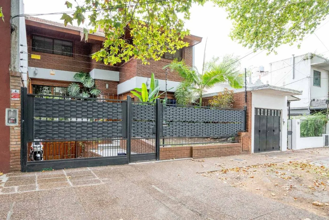 Casa de 7 ambientes en venta en San Andrés, Islas Malvinas 2500