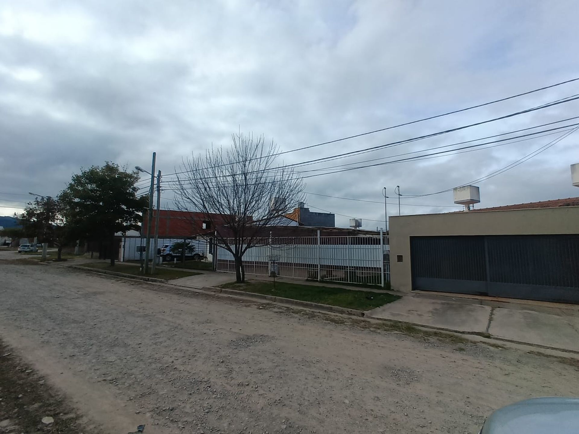 CASA VENTA O PERMUTA BARRIO EL HUAICO ZONA NORTE - foto 8