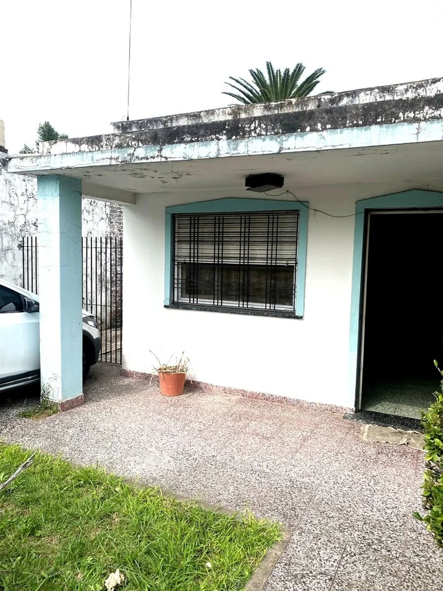 Casa de 3 ambientes en venta en Morón, Lanús 3000, foto 2
