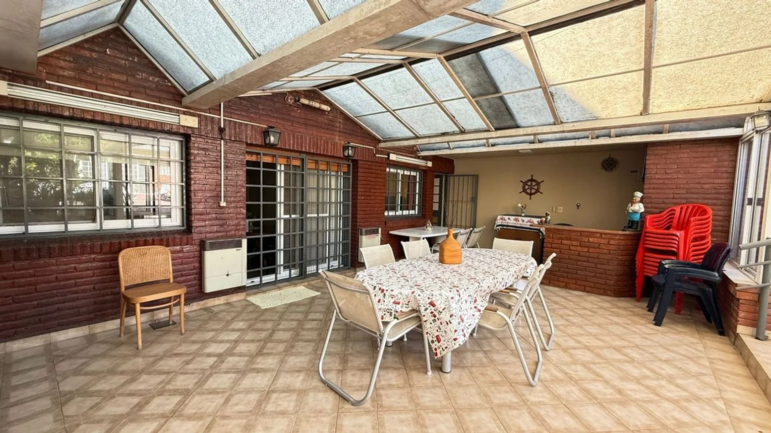 Casa de 6 ambientes en venta en Villa del Parque, Biarritz 2500, foto 5