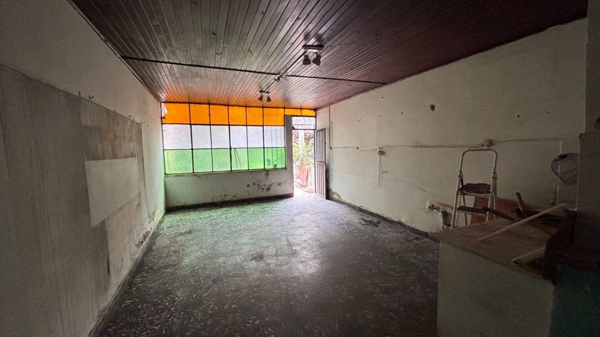 CASA VENTA BARRIO INTERSINDICAL 3 DORMITORIOS - foto 4
