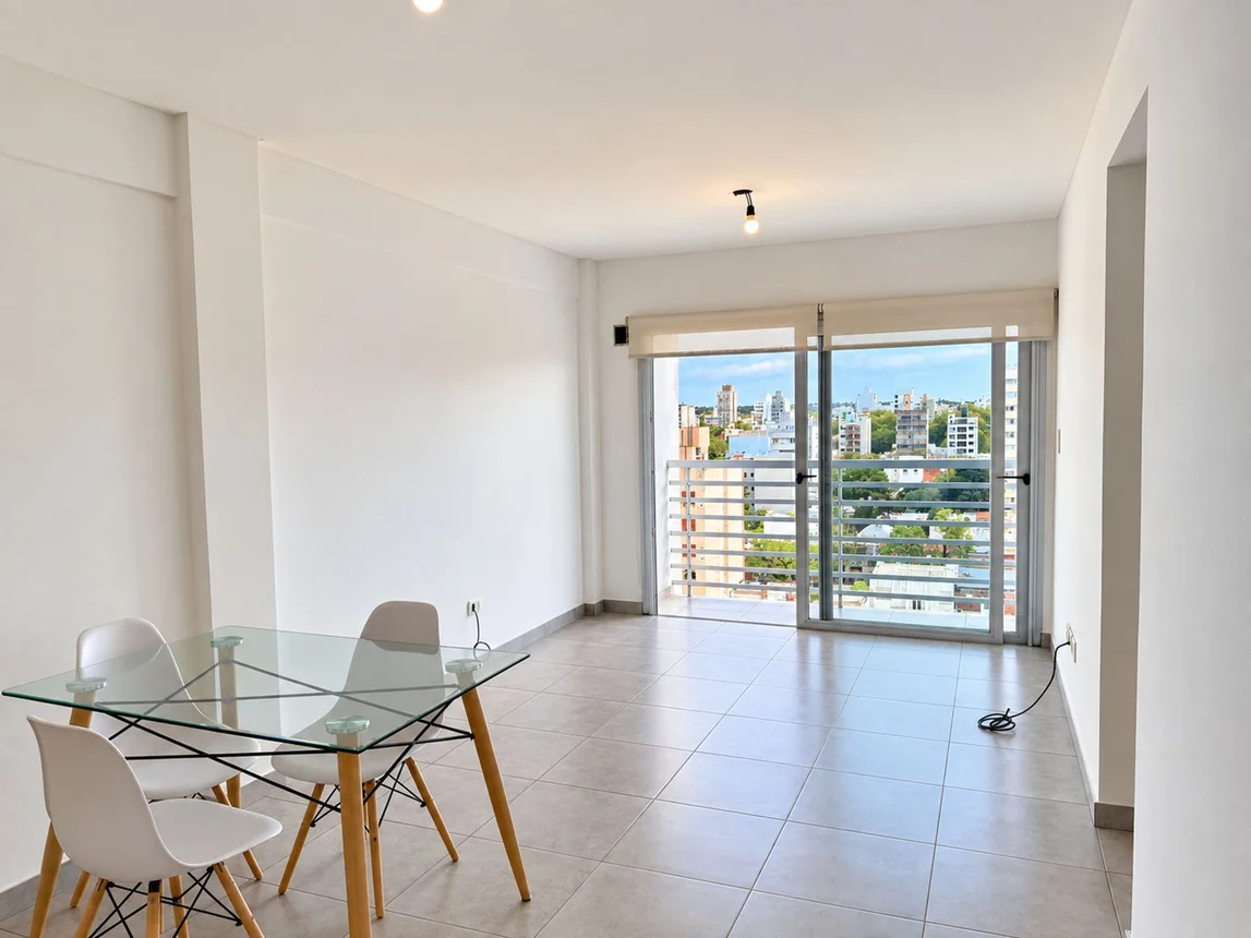 Departamento de 2 ambientes en venta en La Plata, 43 E/ 13 y 14 700